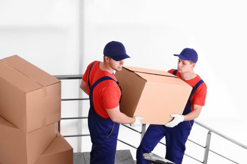 Clean and flexible short-term storage unit in Wallington for personal belongings