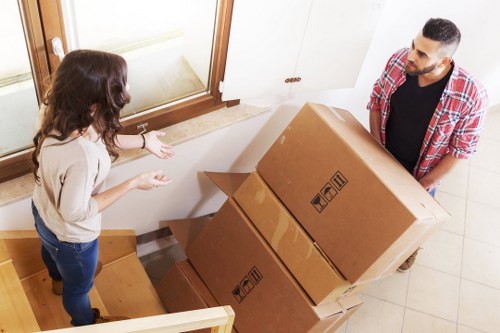 Flexible mobile self storage service in Wallington for short-term and long-term needs